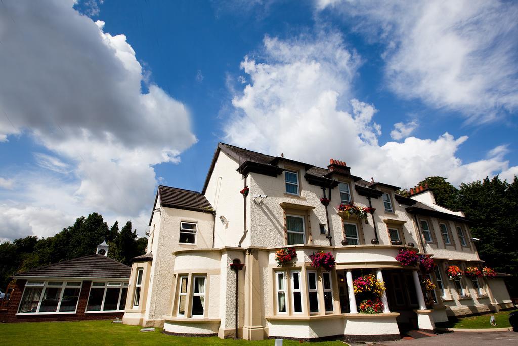 Briars Hall Hotel Burscough Extérieur photo